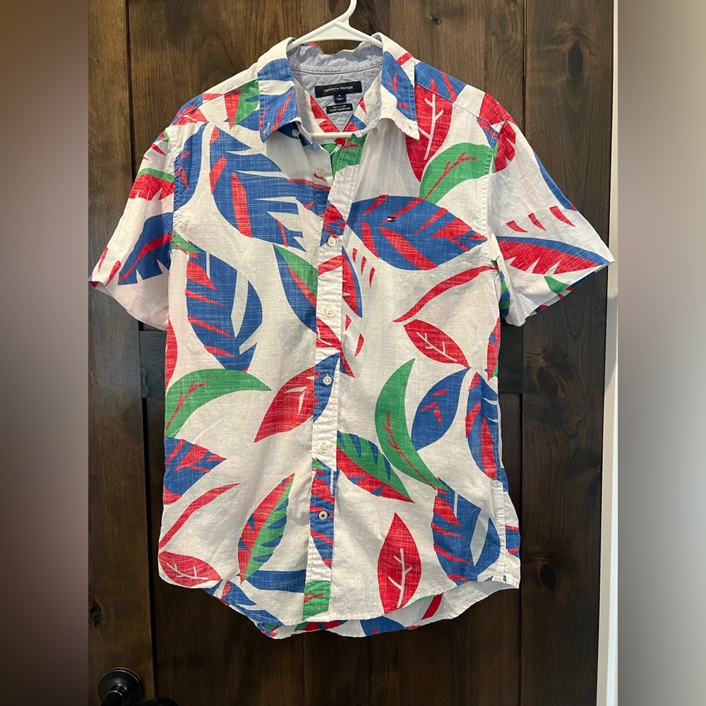 Tommy Hilfiger Mens Medium Hawaiian shirt
